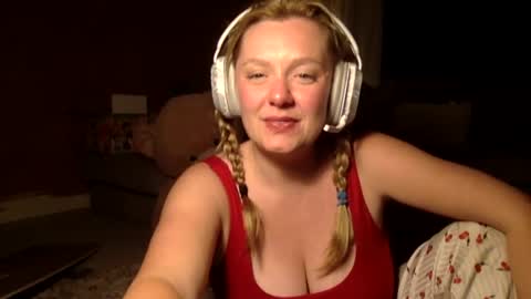 blushing_bonnie online show from 06/20/26, 07:44