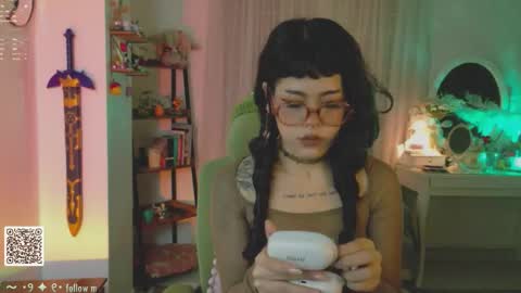   Im Nym  Justa nymph on twitter and IG online show from 11/08/25, 01:17