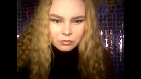 blushing_star online show from 02/21/25, 08:18