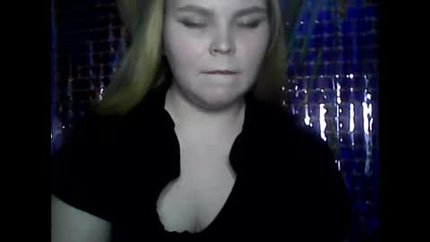 blushing_star online show from 03/04/25, 05:45