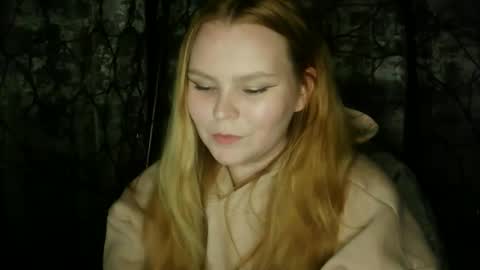 blushing_star online show from 09/26/25, 04:44