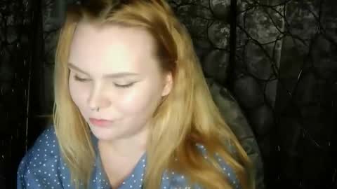 blushing_star online show from 10/23/25, 05:01