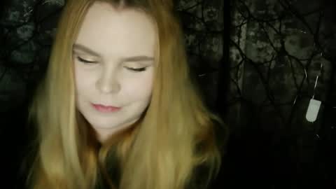 blushing_star online show from 12/15/25, 04:33