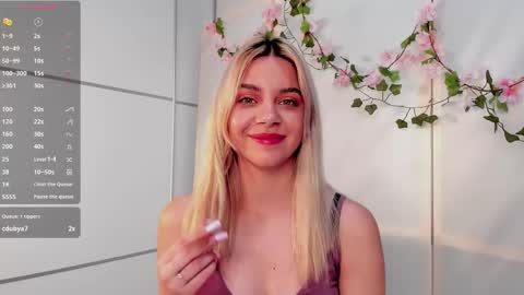 Chloe online show from 09/18/25, 04:42