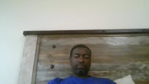 Snapshot of bluuthunder1914 chatting on 11/21/25, 05:55 bluuthunder1914 online show from 11/21/25, 05:55