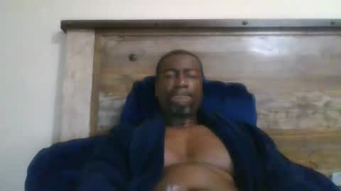 Snapshot of bluuthunder1914 chatting on 11/30/25, 11:42 bluuthunder1914 online show from 11/30/25, 11:42