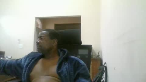 Snapshot of bluuthunder1914 chatting on 12/05/25, 05:53 bluuthunder1914 online show from 12/05/25, 05:53