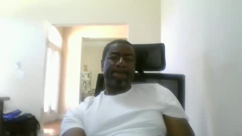 Snapshot of bluuthunder1914 chatting on 02/16/26, 05:42 bluuthunder1914 online show from 02/16/26, 05:42