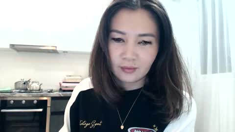 Liya online show from 01/13/25, 04:19