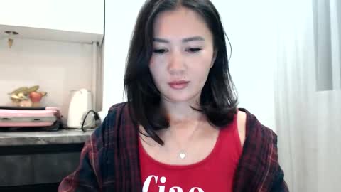 Liya online show from 10/21/25, 04:08