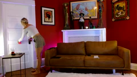 Snapshot of bnczuperzexy chatting on 01/24/25, 04:16 ZuperZexyZounds online show from 01/24/25, 04:16