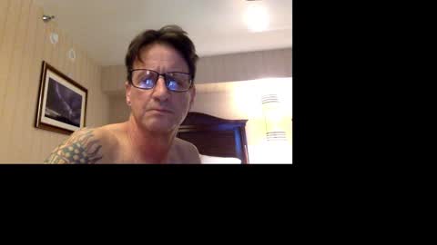 Snapshot of bnczuperzexy chatting on 03/09/25, 03:22 ZuperZexyZounds online show from 03/09/25, 03:22