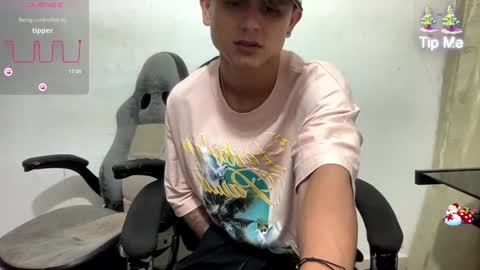 Snapshot of bob_pettersonn chatting on 12/08/24, 12:18 Bob INDEPENDENT MODEL online show from 12/08/24, 12:18