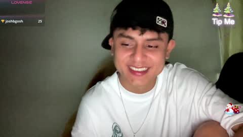 Snapshot of bob_pettersonn chatting on 12/12/24, 05:10 Bob INDEPENDENT MODEL online show from 12/12/24, 05:10