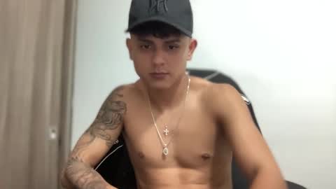 Snapshot of bob_pettersonn chatting on 02/20/25, 01:46 Bob INDEPENDENT MODEL online show from 02/20/25, 01:46