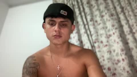 Snapshot of bob_pettersonn chatting on 02/26/25, 03:21 Bob INDEPENDENT MODEL online show from 02/26/25, 03:21