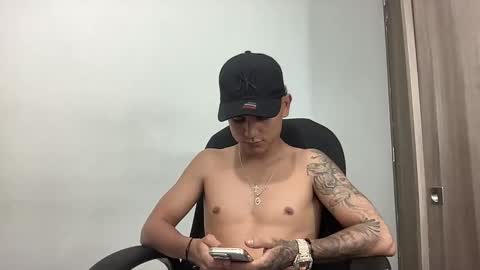 Snapshot of bob_pettersonn chatting on 03/04/25, 01:34 Bob INDEPENDENT MODEL online show from 03/04/25, 01:34