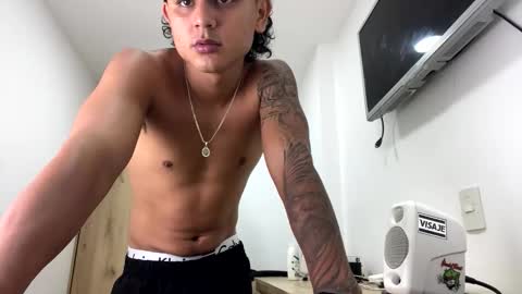 Snapshot of bob_pettersonn chatting on 09/10/25, 02:11 Bob INDEPENDENT MODEL online show from 09/10/25, 02:11