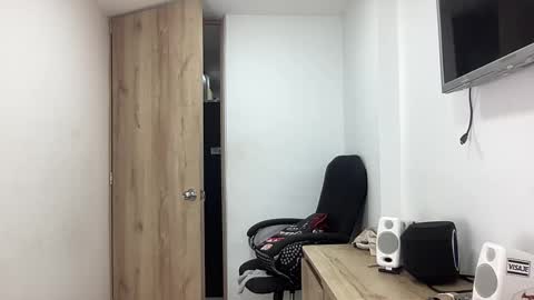 Snapshot of bob_pettersonn chatting on 09/25/25, 03:21 Bob INDEPENDENT MODEL online show from 09/25/25, 03:21