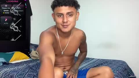 Bob  INDEPENDENT MODEL online show from 05/20/26, 06:25