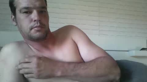 Snapshot of bobas19 chatting on 10/06/25, 12:57 big36 online show from 10/06/25, 12:57