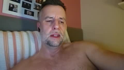Snapshot of bobberman78 chatting on 02/14/26, 05:48 Dan online show from 02/14/26, 05:48