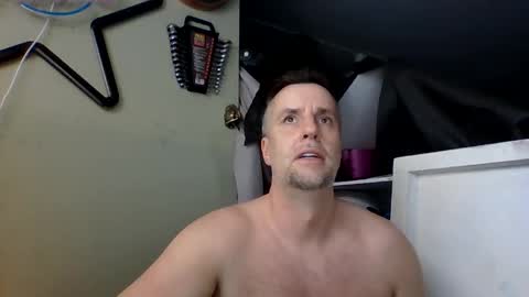 Snapshot of bobberman78 chatting on 05/01/26, 05:45 Dan online show from 05/01/26, 05:45