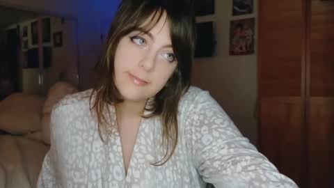 Snapshot of bobbivalentine chatting on 11/23/25, 03:50 Bobbi Valentine online show from 11/23/25, 03:50