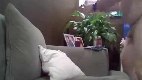 Snapshot of bobblehead31382 chatting on 02/13/25, 12:13 bobblehead31382 online show from 02/13/25, 12:13