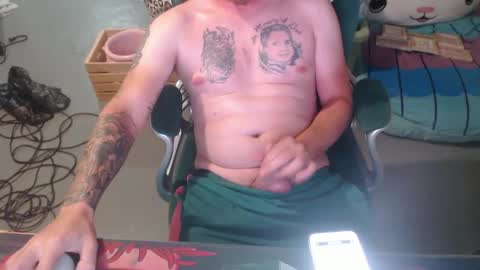 Snapshot of bobby12395 chatting on 10/07/25, 10:07 Big dick energy online show from 10/07/25, 10:07