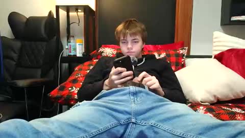 bobby72738 online show from 11/14/25, 02:43