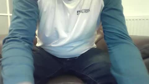 Snapshot of bobby_113 chatting on 04/15/26, 07:32 bobby_113 online show from 04/15/26, 07:32