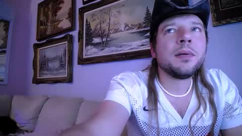 Snapshot of bobbyandsadie chatting on 02/03/26, 06:51 Bobby and Sadie online show from 02/03/26, 06:51