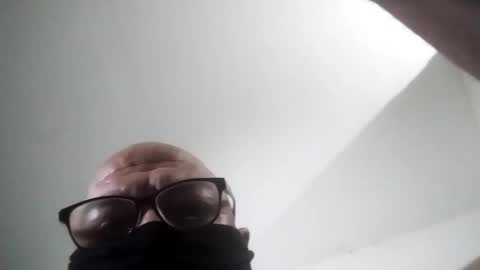 Bobbys Dick Beatdown online show from 10/28/25, 06:50