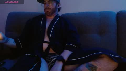 Snapshot of bobbyenglish69 chatting on 03/11/26, 06:19 Bobby English online show from 03/11/26, 06:19