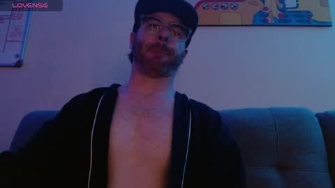 Snapshot of bobbyenglish69 chatting on 03/26/26, 06:08 Bobby English online show from 03/26/26, 06:08