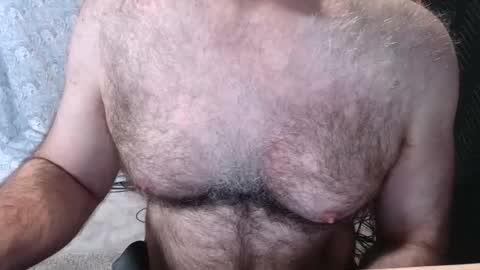 Snapshot of bobbyhill27b chatting on 04/05/26, 01:19 BobbyHill27b online show from 04/05/26, 01:19