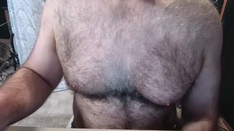 Snapshot of bobbyhill27b chatting on 04/10/26, 04:01 BobbyHill27b online show from 04/10/26, 04:01