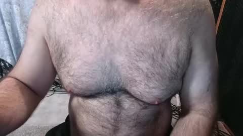 Snapshot of bobbyhill27b chatting on 05/06/26, 03:50 BobbyHill27b online show from 05/06/26, 03:50