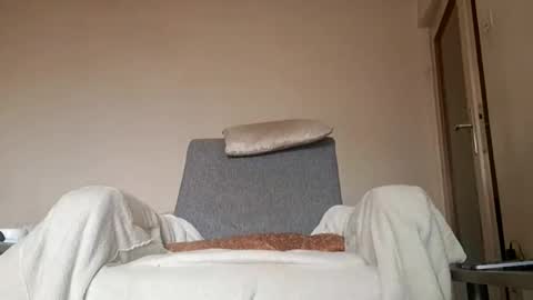 Snapshot of bobbytoyyboy chatting on 12/08/24, 08:51 bobbytoyyboy online show from 12/08/24, 08:51