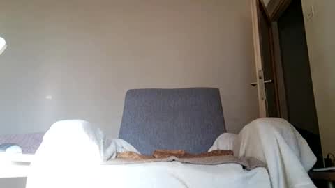 Snapshot of bobbytoyyboy chatting on 12/25/24, 10:06 bobbytoyyboy online show from 12/25/24, 10:06