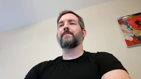 Snapshot of bobchmw chatting on 04/15/26, 07:54 Bobchmw online show from 04/15/26, 07:54