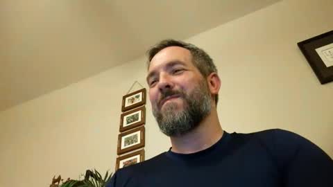 Snapshot of bobchmw chatting on 05/19/26, 02:29 Bobchmw online show from 05/19/26, 02:29