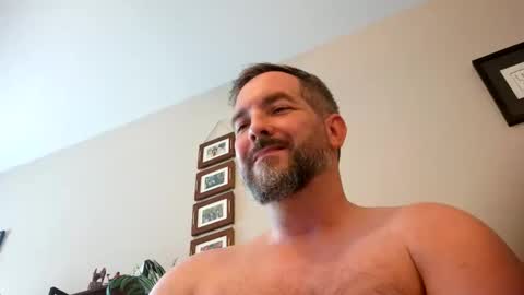 Snapshot of bobchmw chatting on 05/24/26, 08:25 Bobchmw online show from 05/24/26, 08:25
