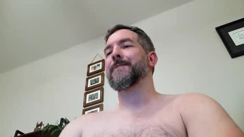 Snapshot of bobchmw chatting on 05/31/26, 01:14 Bobchmw online show from 05/31/26, 01:14