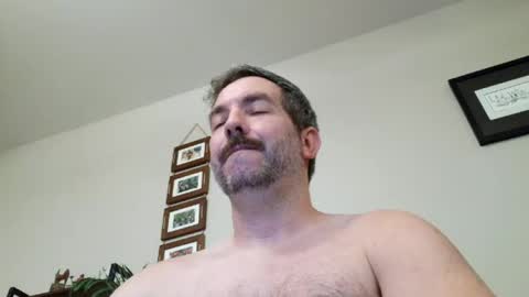 Snapshot of bobchmw chatting on 06/24/26, 02:10 Bobchmw online show from 06/24/26, 02:10