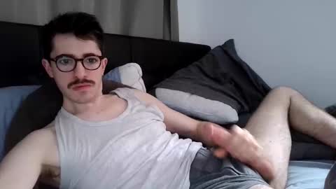 Snapshot of boblight221 chatting on 03/05/26, 06:04 boblight221 online show from 03/05/26, 06:04