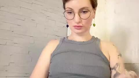 Snapshot of bobwig4 chatting on 12/01/25, 08:47 Tips prfr 11-55-111 tok online show from 12/01/25, 08:47