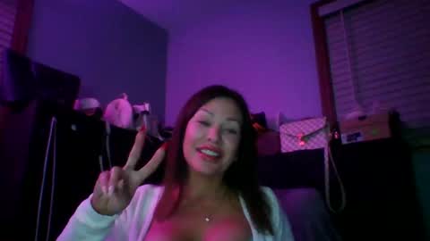 milf online show from 11/30/25, 05:11