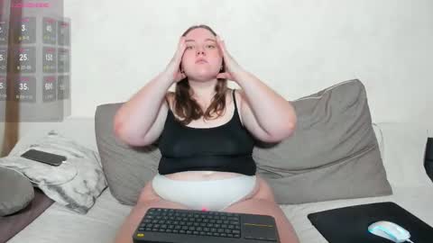 Snapshot of bodyana69 chatting on 03/05/25, 07:06 bodyana     GIRLS SOLO ACCOUNT  cutie yana online show from 03/05/25, 07:06